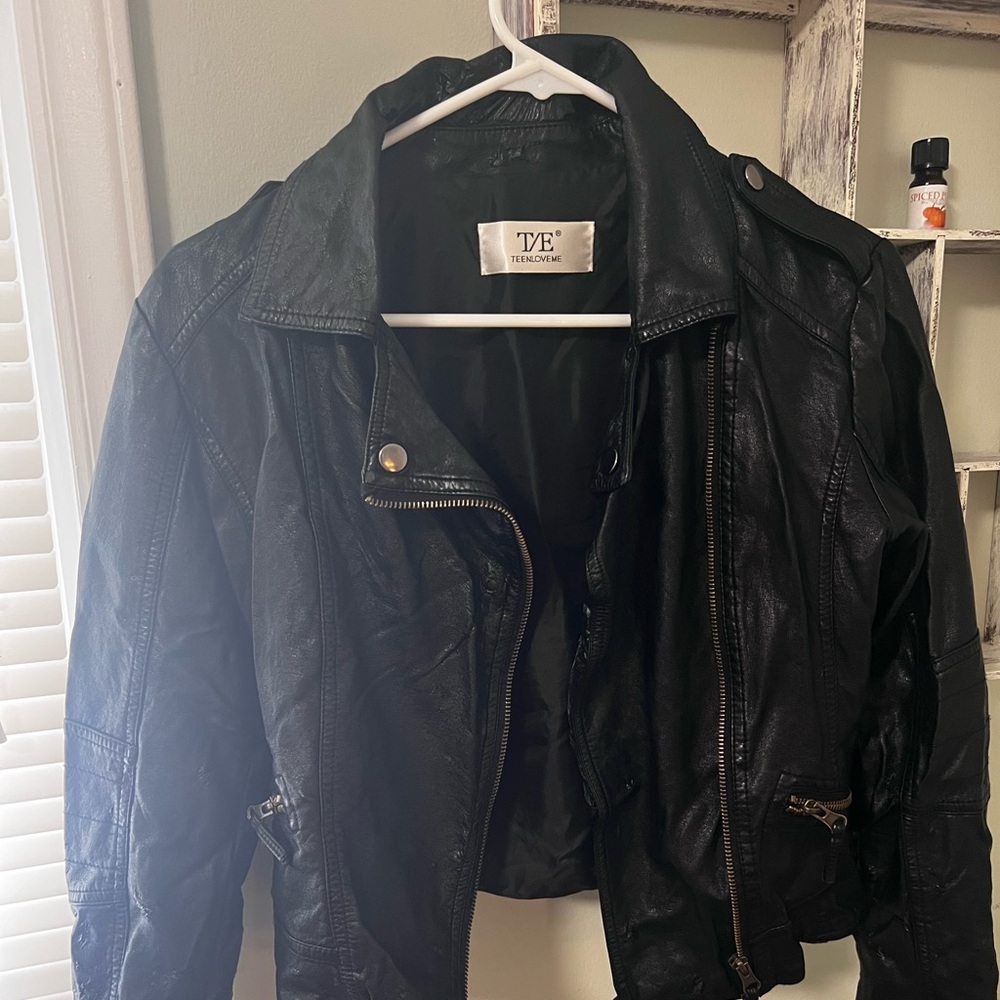 Amazon leather jacket size small